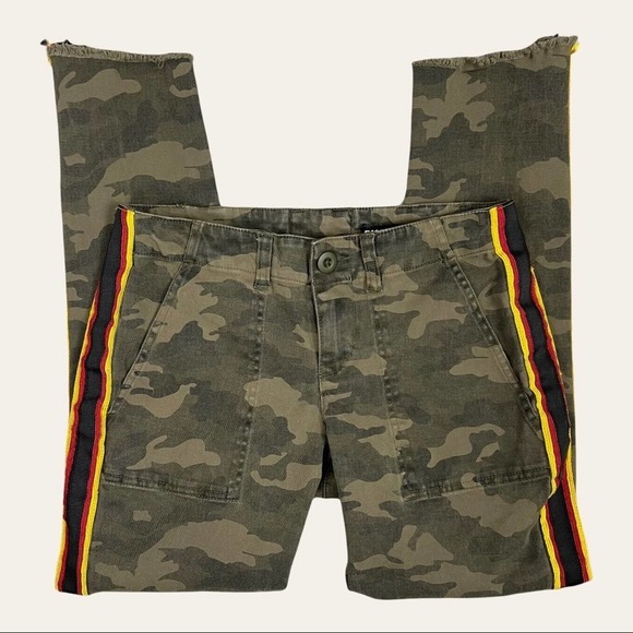 Pam & Gela Camouflage Ankle Jeans with Stripes - Picture 4 of 11